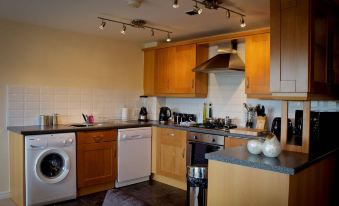The Lindley Suite – Simple2Let Serviced Apartments