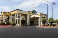Quality Inn & Suites Mooresville-Lake Norman Hôtels à : Mooresville
