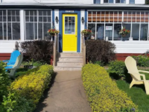 Bayside Inn Hotels in Digby