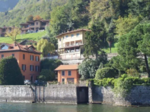 Lake Como Hostel