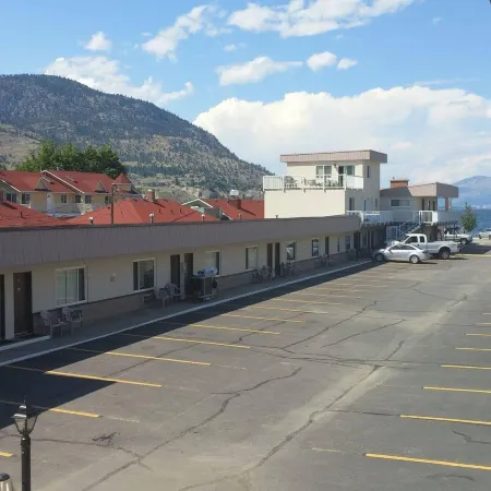Shoreline Resort Condominiums