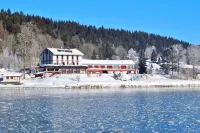 Bellevue le Rocheray Hotels in Ballaigues