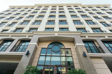 Thomson Residence Hotel