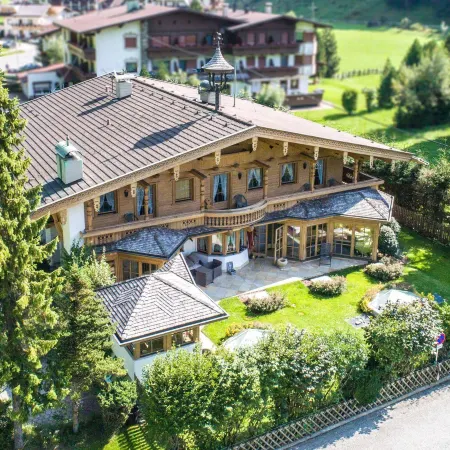 Haus Wildschütz by Hotel Tirolerhof