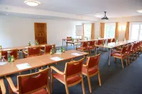 Business-Hotel Stockinger - piscine