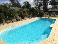 Tuckerbox Motor Inn Hotels in Gundagai