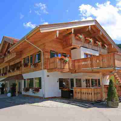 Alpinhotel Berchtesgaden Hotel Exterior