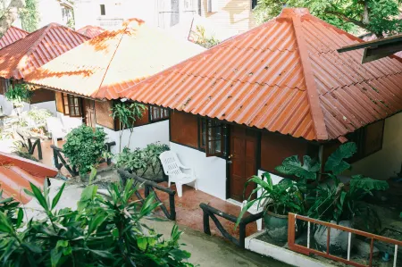 Haadrin Resort