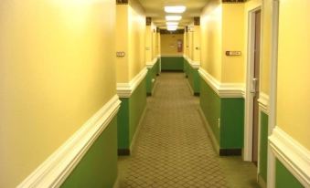 Mountain Inn & Suites - Dunlap TN