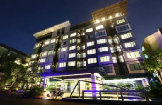 โรงแรมทีอาร์ร็อคฮิลล์