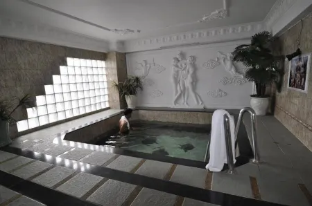 S79 Vuon Saigon Hotel & Spa