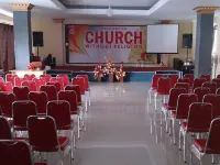 Cozzy Quint Hotel