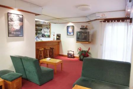 Hotel Bom Sucesso Отели в г. Рендуфе