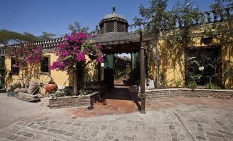 Hotel & Hacienda El Carmelo