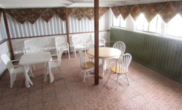 Charlery's Inn - Housity