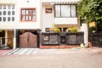 Bansi Home Stay Hotel a 