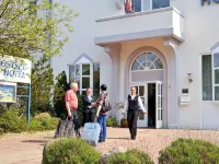 Ostsee-Hotel Hotels in GroBenbrode