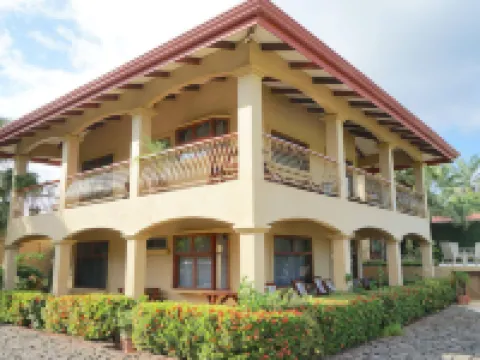 Villas Welcome to Heaven Hotels in Puerto Carrillo