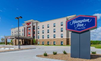 Hampton Inn Pratt