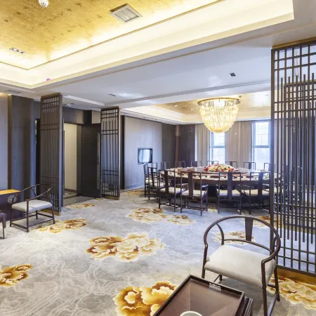 Fengze Business Hotel