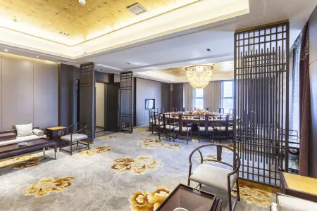 Fengze Business Hotel