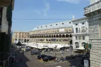 PadovaResidence Apartments - Vista Piazza Delle Erbe e Palazzo Della Ragione - Condos
