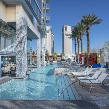 Palms Place Hotel and Spa
