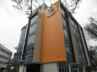 THE ORCHID HOTEL