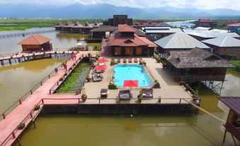 Shwe Inn Tha Floating Resort