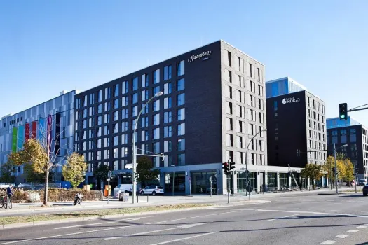 Hampton by Hilton Berlin City East Side Gallery Hotels near Salon Schmuck