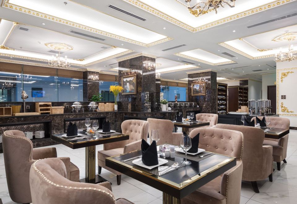 Monarque Hotel DanangOver view