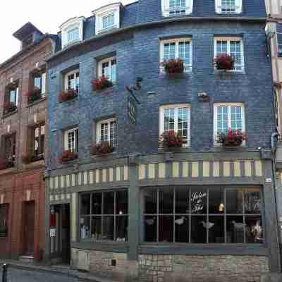 Hôtel du Dauphin Hotel Exterior