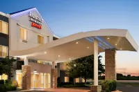 Fairfield Inn & Suites Tulsa Central Các khách sạn gần Whiteside Park