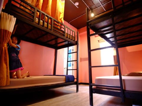 แน็ป คอร์นเนอร์ โฮสเตล