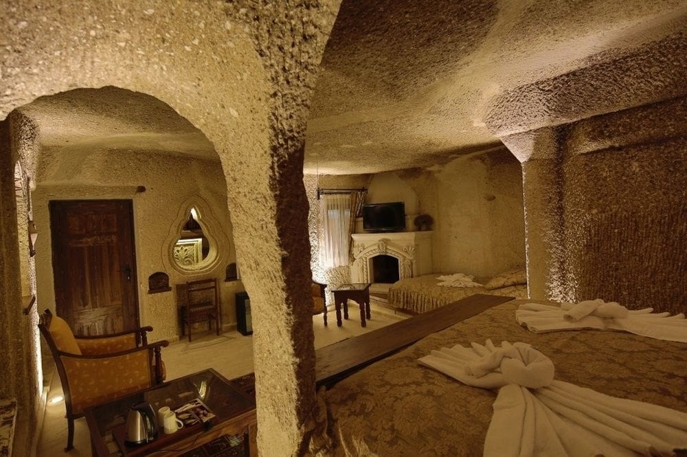 Hidden Cave Hotel