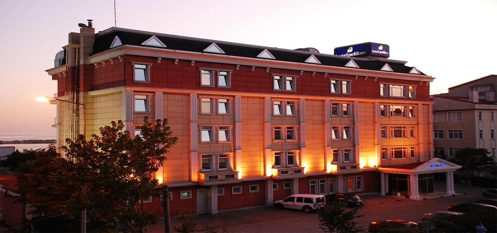 Pelikan Otel