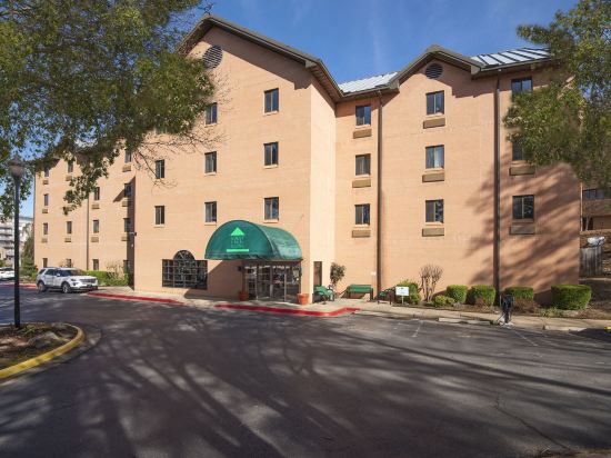 GuestHouse Inn & Suites | Travel Wyoming
