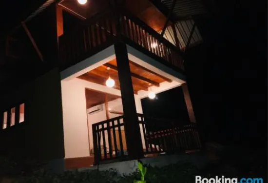 雨林山旅館