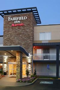hotels in cranberry pa with pool
