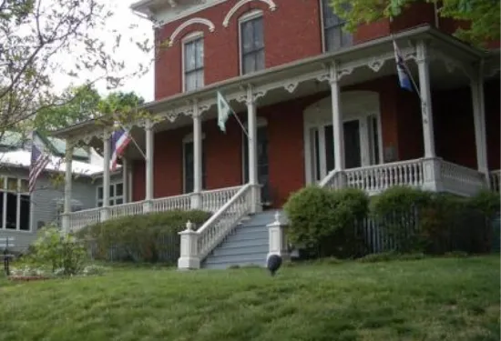 烏汶泰維多利亞酒店與餐廳