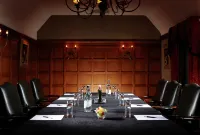 Langshott Manor - Luxury Hotel Gatwick Hôtels à : Horley