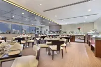 The Curve Hotel