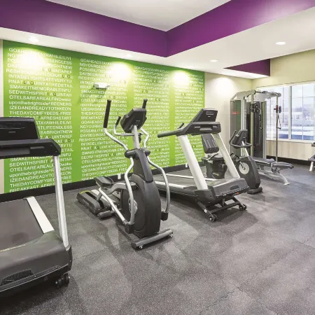 La Quinta Inn & Suites by Wyndham Springfield IL