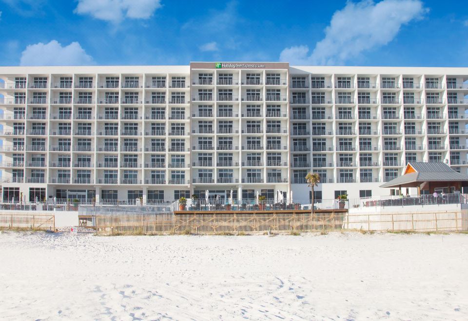 Hotel Holiday Inn Express & Suites Panama City Beach - Beachfront, Exterior, Hotel Exterior