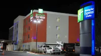Holiday Inn Express & Suites Pineville-Alexandria Area