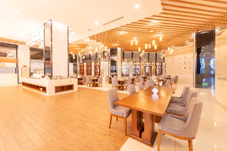 Taibai Mountain Wanguo Hotel Отели рядом с достопримечательностью «Red River Valley»