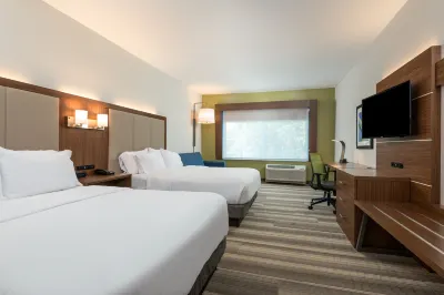Holiday Inn Express & Suites Queensbury - Lake George Area