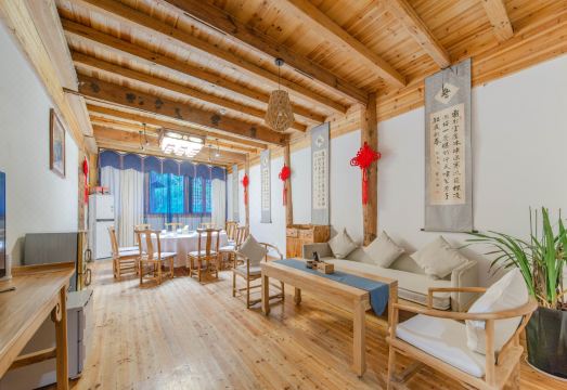 Fengxiang Yaozhai Hotel Hotel Overview