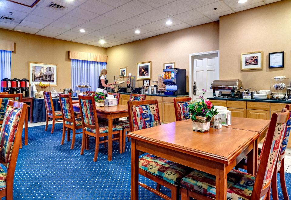 베스트 웨스턴 플러스 스위트 다운타운 캘거리 외관 또는 로비