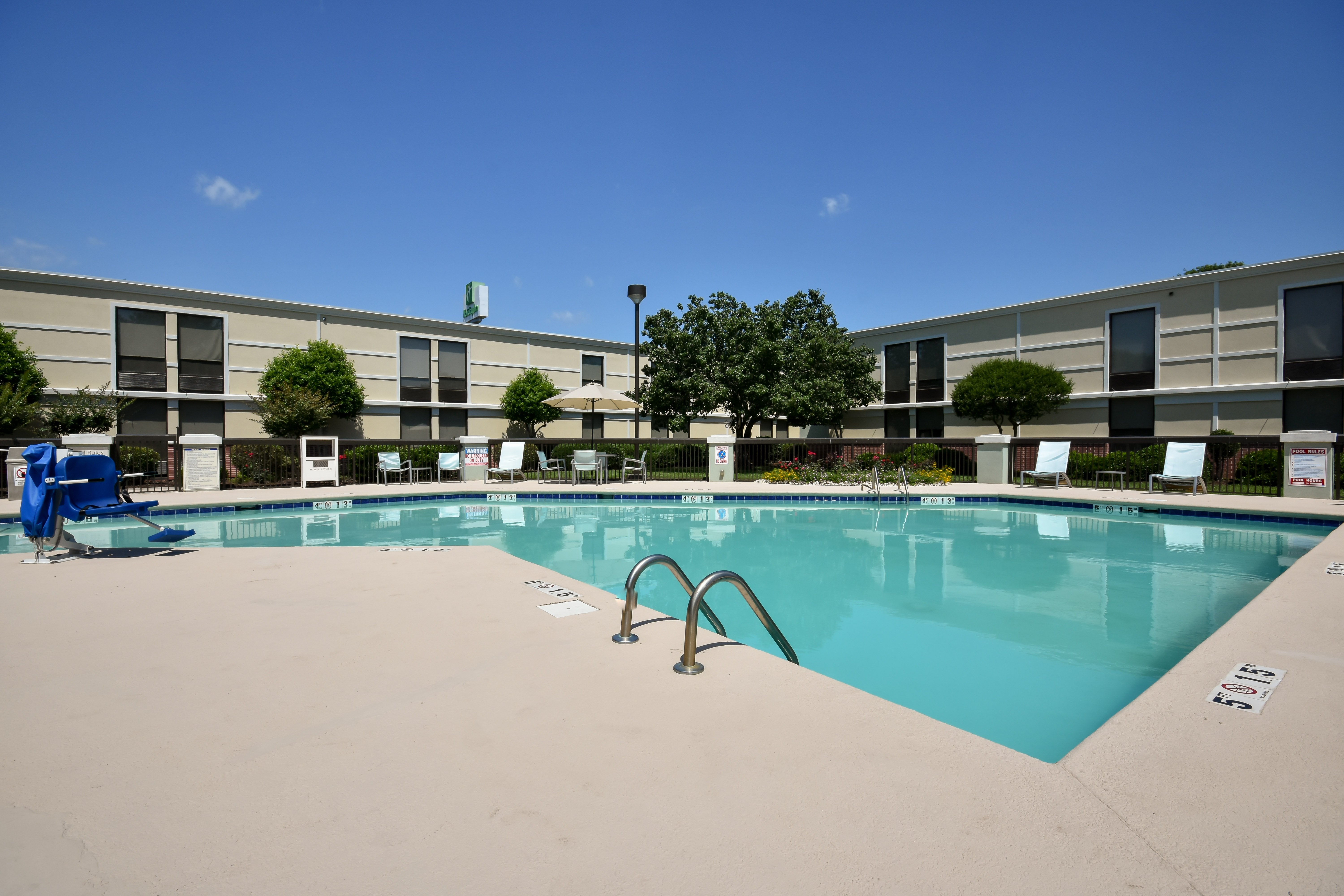 Holiday Inn Lumberton, an Ihg Hotel